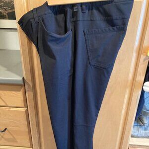 mens lululemon size 42 black